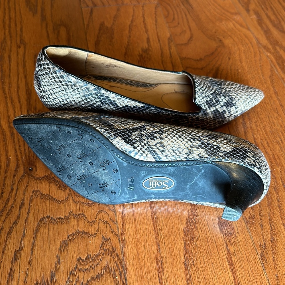 Like new Sofft Snake print heels 8M low heel easy to wear - Picture 3 of 9